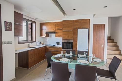 Айя-Напа: Picture This, Enjoying Your Holiday in a Luxury 5 Star Villa in Ayia Napa, for Less Than a Hotel, Ayia Napa Villa 1297