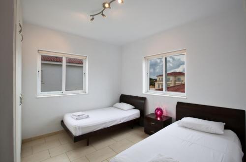 The Ultimate 5 Star Holiday Villa in Sotira with Private Pool And Close To the Beach, Sotira Villa 1299 — фото 4