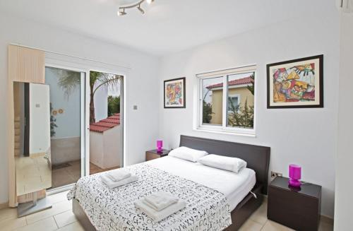 Айя-Напа: The Ultimate 5 Star Holiday Villa in Sotira with Private Pool And Close To the Beach, Sotira Villa 1299