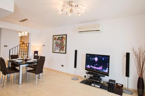 Айя-Напа: The Ultimate 5 Star Holiday Villa in Sotira with Private Pool And Close To the Beach, Sotira Villa 1299