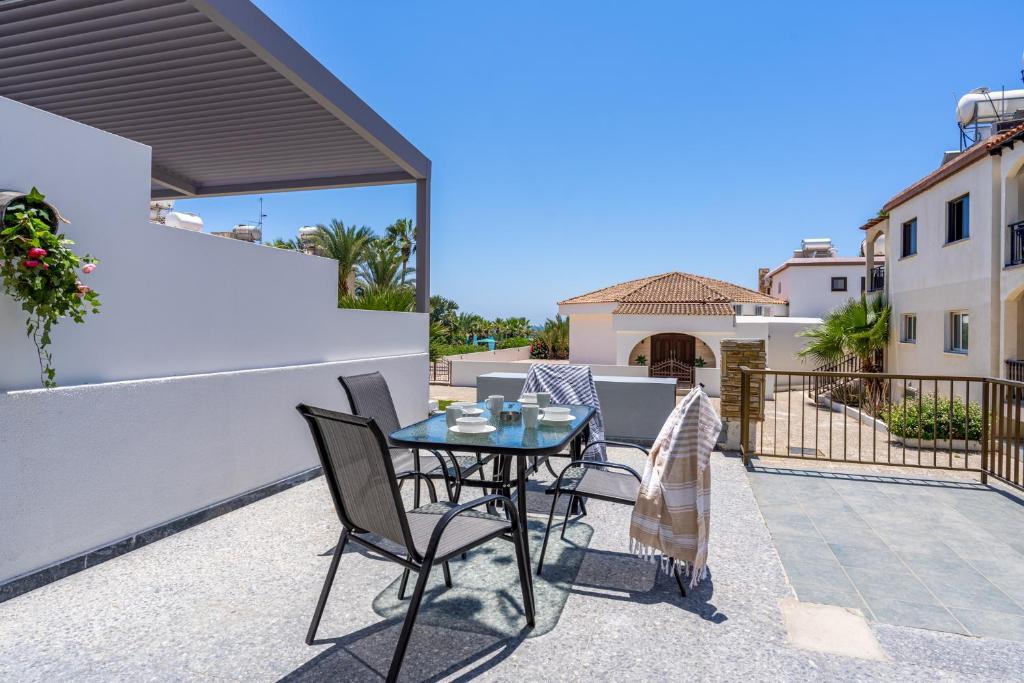 Ларнака: Keylana's 2-Br Apt in Pyla