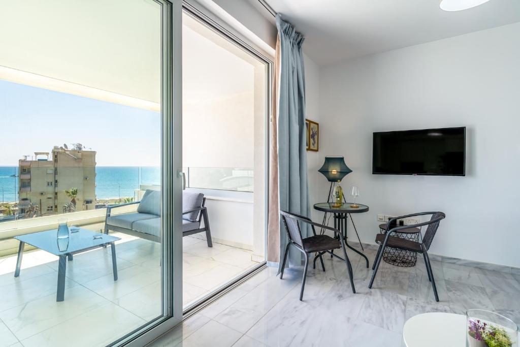 Ларнака: Oyster 1-BR Apt in Larnaca