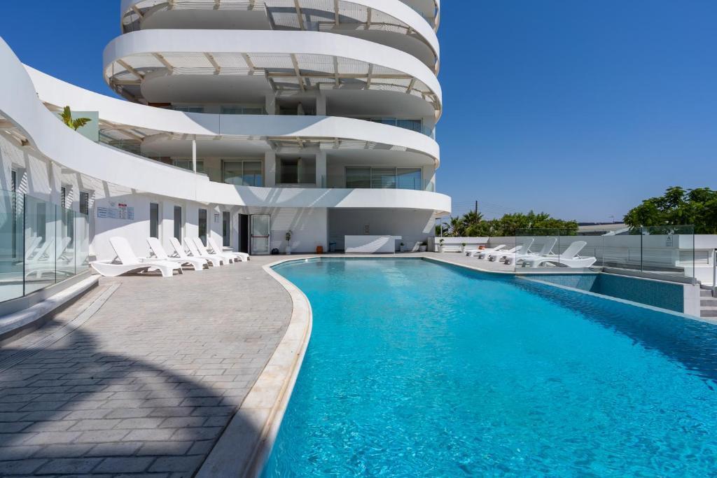 Ларнака: Oyster 1-BR Apt in Larnaca