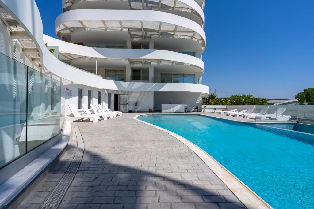 Ларнака: Oyster 1-BR Apt in Larnaca