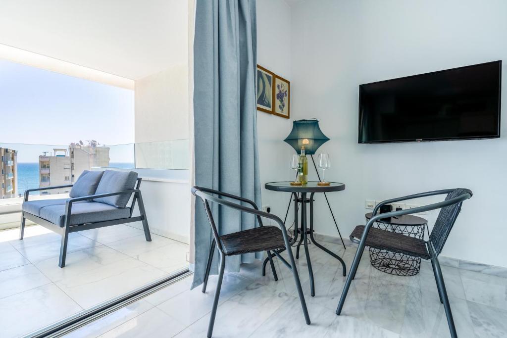 Ларнака: Oyster 1-BR Apt in Larnaca