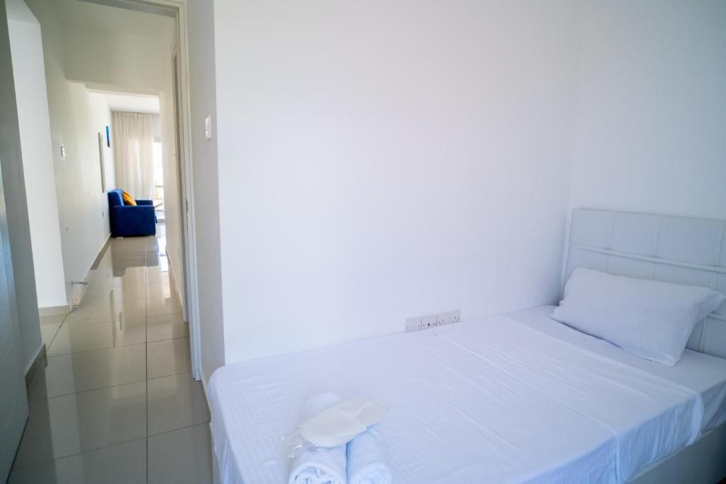 Алсанджак: Spacious Three-Bedroom Apartment with Sea View A2