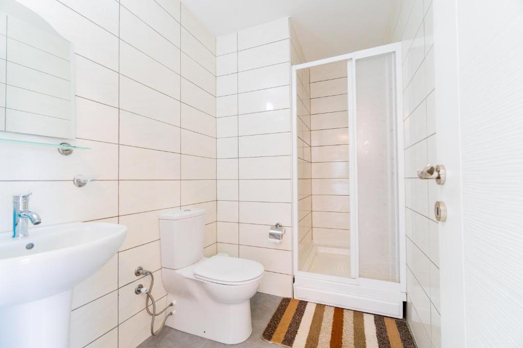 Алсанджак: Separated Comfortable Apartments Lapta-Sel