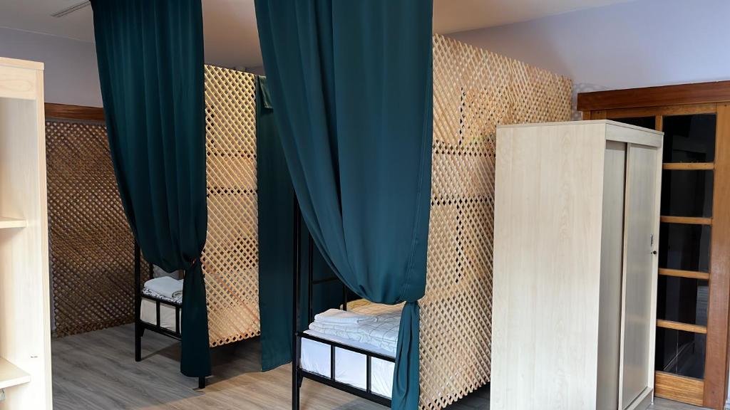 Кирения: ENTER hostel