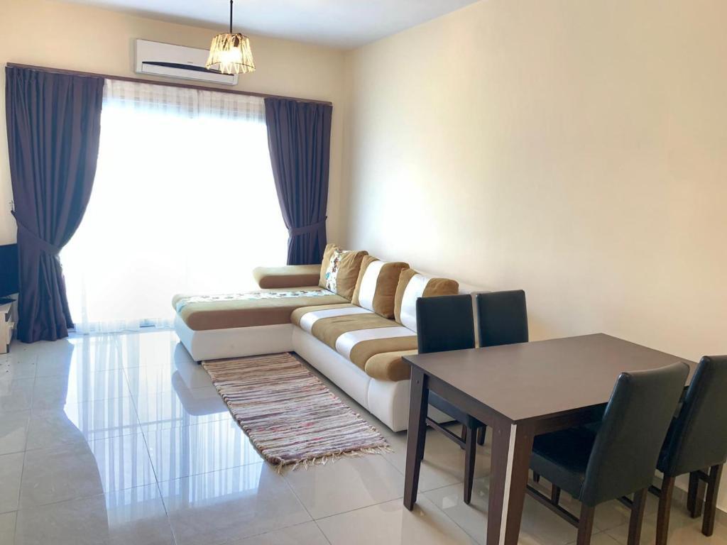 Алсанджак: Amazing Two-Bedroom Apartment in Residence Lukomorye D1 with Private Garden