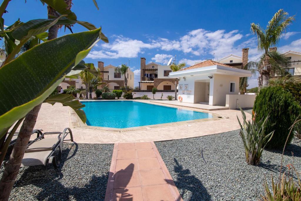 Айя-Напа: Villa Ionion 27