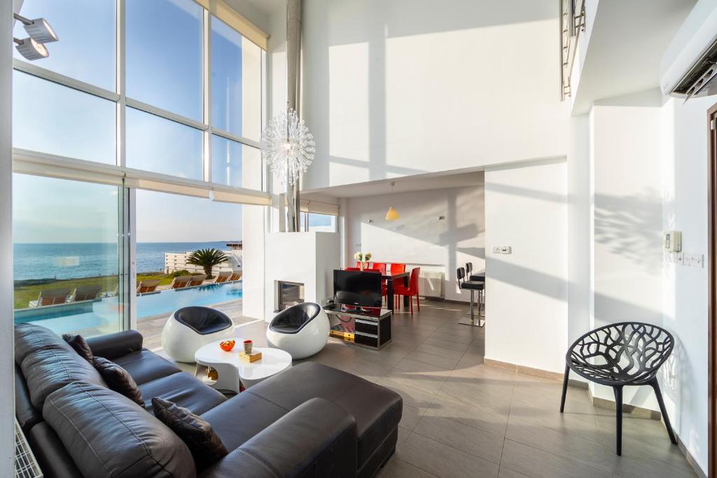 Киссонерга: BLUE CORAL BEACH VILLAS three exclusive villas - Poseidon - Nautilus - Oceanos - and - Baby Coral bungalow