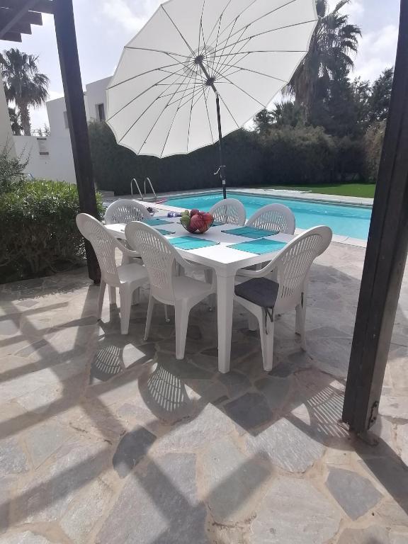 Киссонерга: Spacious 3 bedroom villa private pool