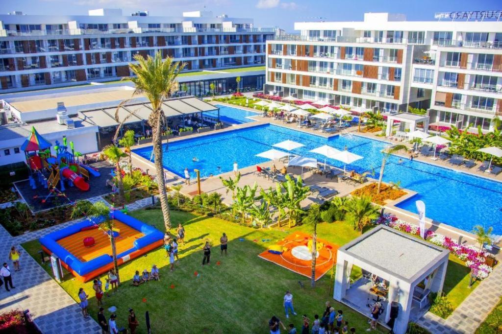 Авгору: Courtyard Long Beach Resort Nymph apartment
