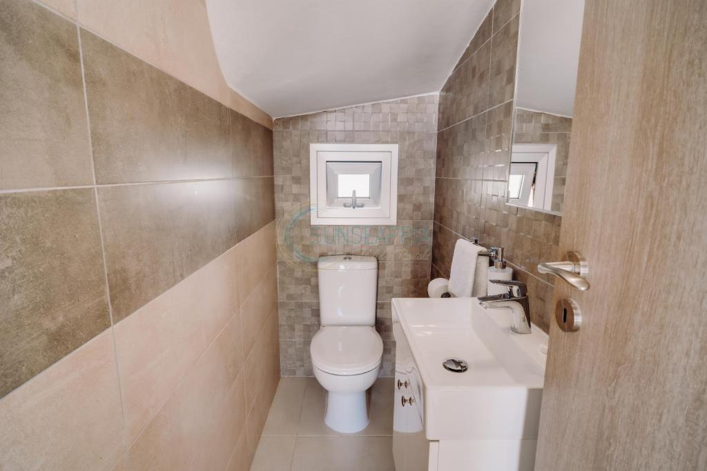 Паралимни: Dream 3bdr villa with private pool near the beach!