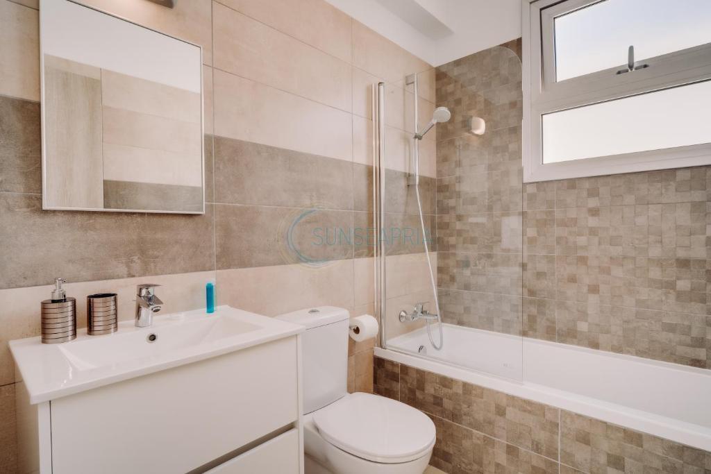 Паралимни: Dream 3bdr villa with private pool near the beach!
