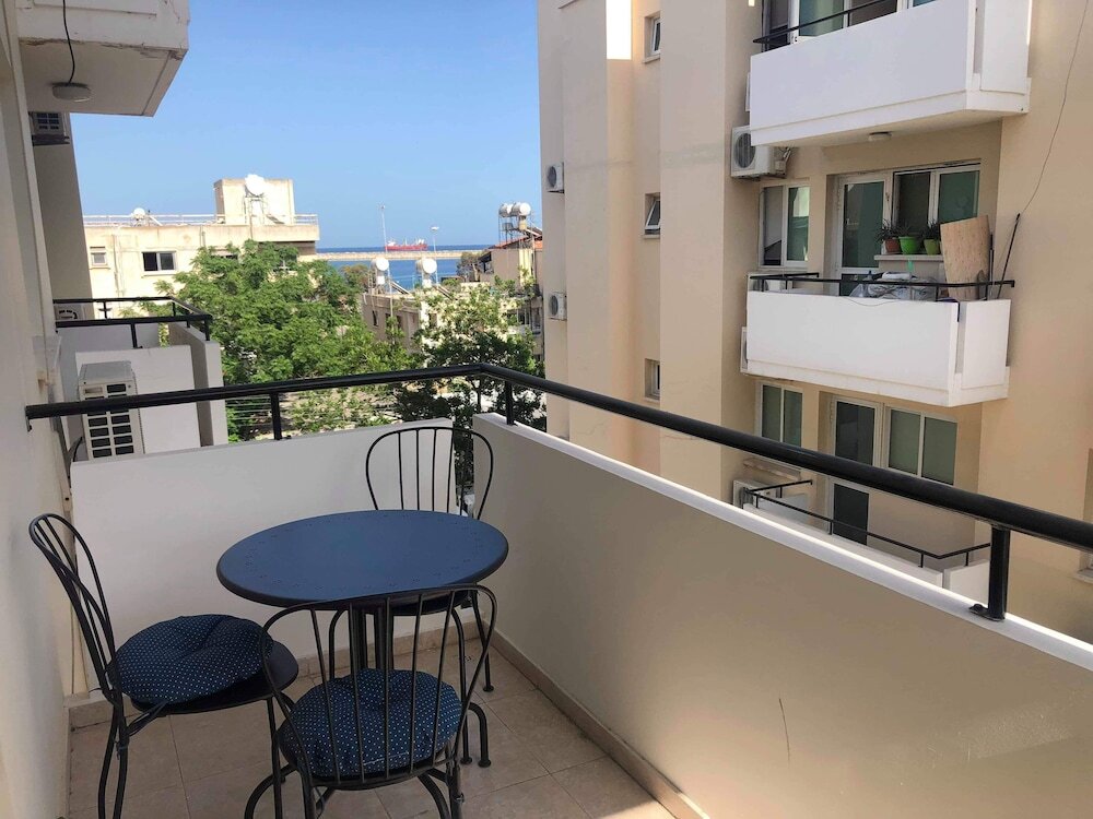 Ларнака: 1 Bedroom Apartment Near The Beach
