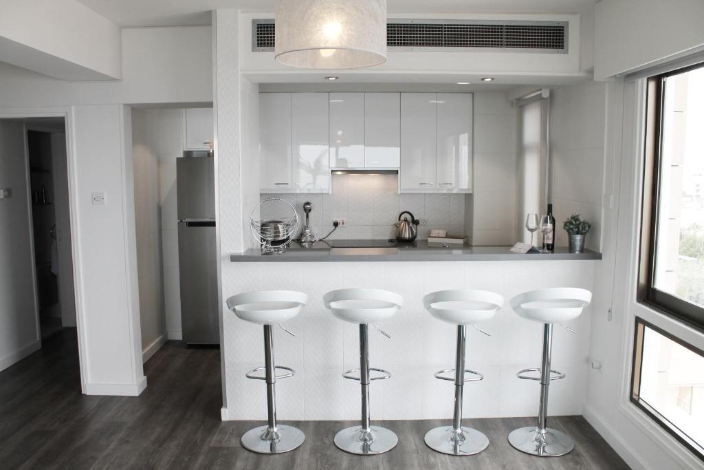 Ларнака: Lazuli Beachfront Apartment 254