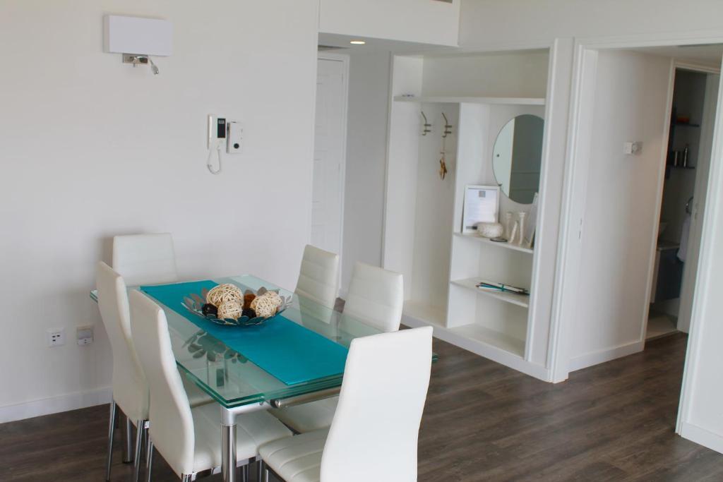 Ларнака: Lazuli Beachfront Apartment 254