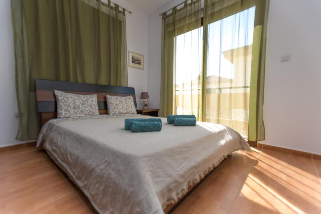 Паралимни: Dafni seaview villa 13