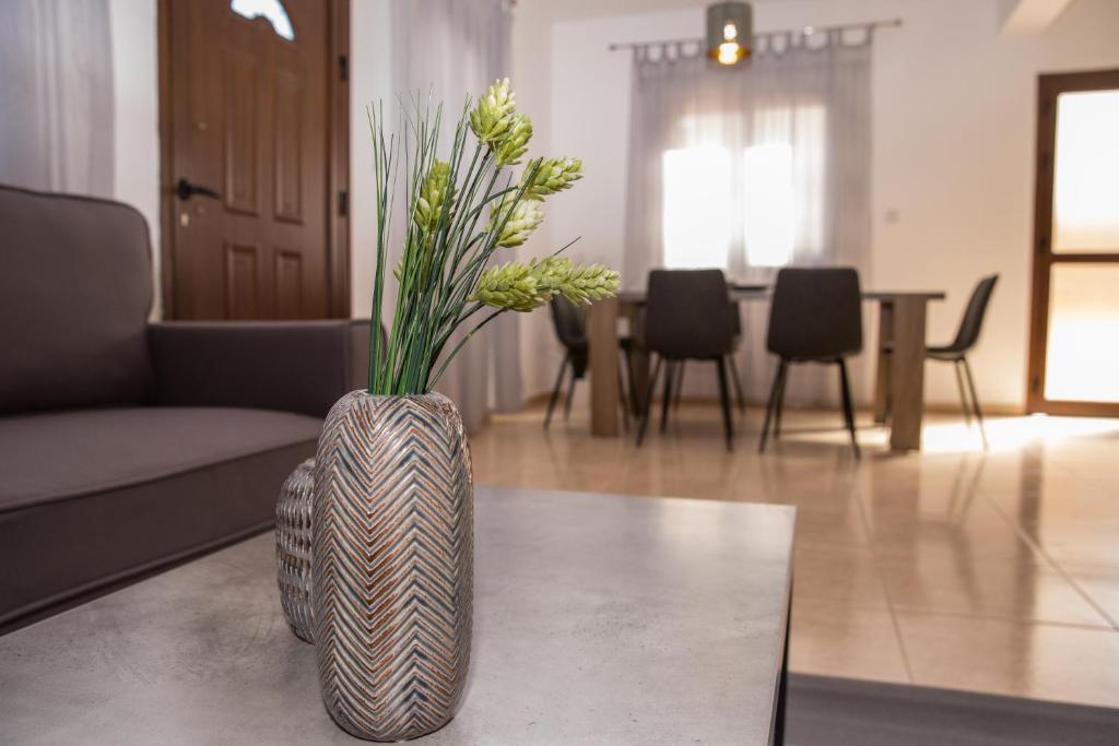 Паралимни: Dafni seaview villa 13