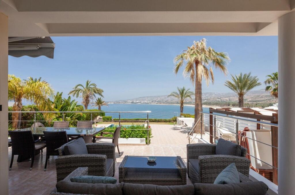Киссонерга: Infinity 4 bedroom Luxury Villa in Kissonerga