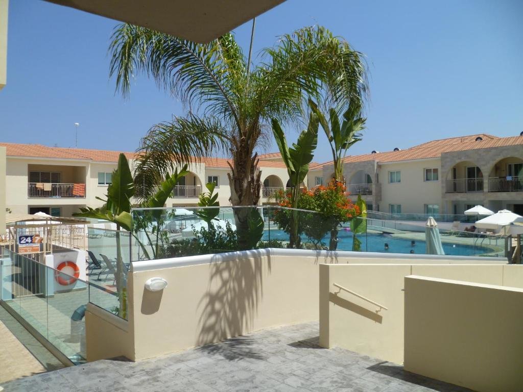 Паралимни: Great Kings Resort Apartment 10 Block 19