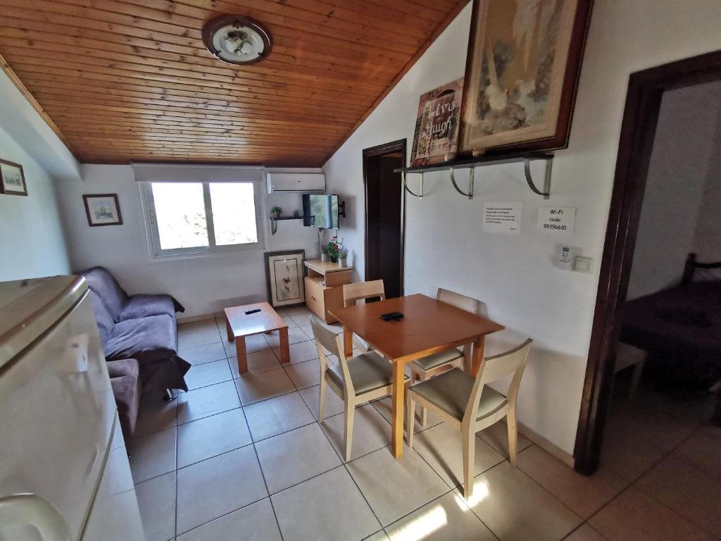 Агиа-Варвара: Strovolos Rooms Studios