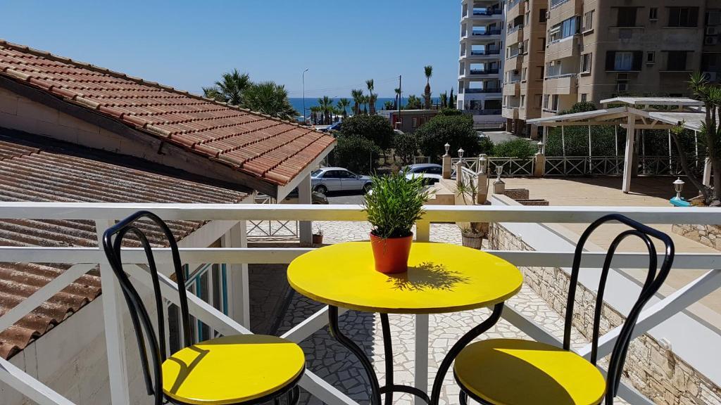 Ларнака: ZORBAS Sea View No 4