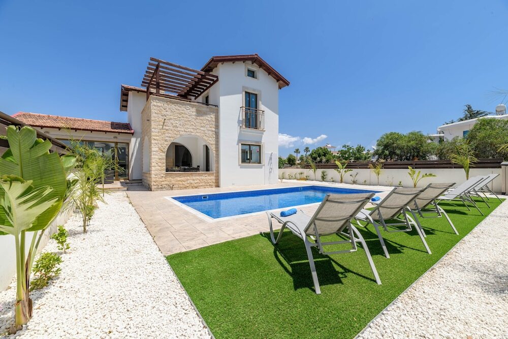 Айя-Напа: Kymma Villa 12