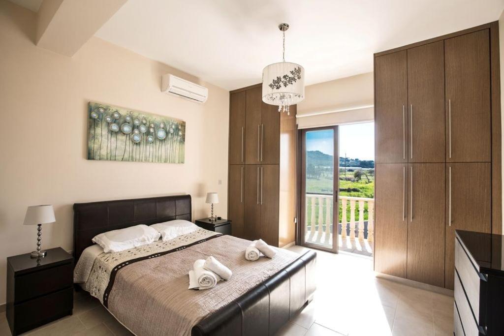 Протарас: Villa Protaras Deluxe Fabulous and luxurious 7BDR Villa Close to Fig tree Bay Beach