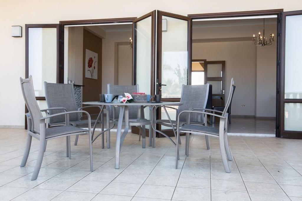 Протарас: Villa Protaras Deluxe Fabulous and luxurious 7BDR Villa Close to Fig tree Bay Beach
