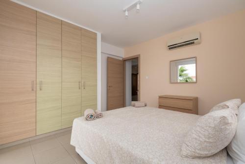 Nissi 3 View Holiday 2 Bedroom Apartment — фото 5