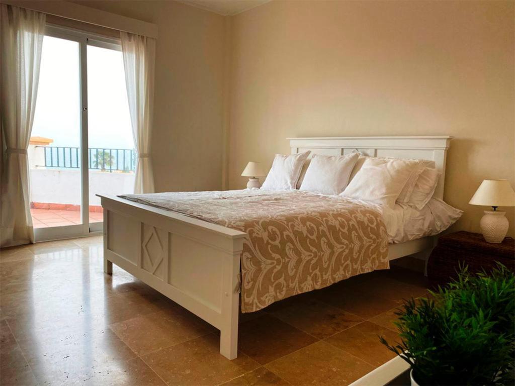 Пейя: Azzurro Holiday Villa Apollonas by Sanders