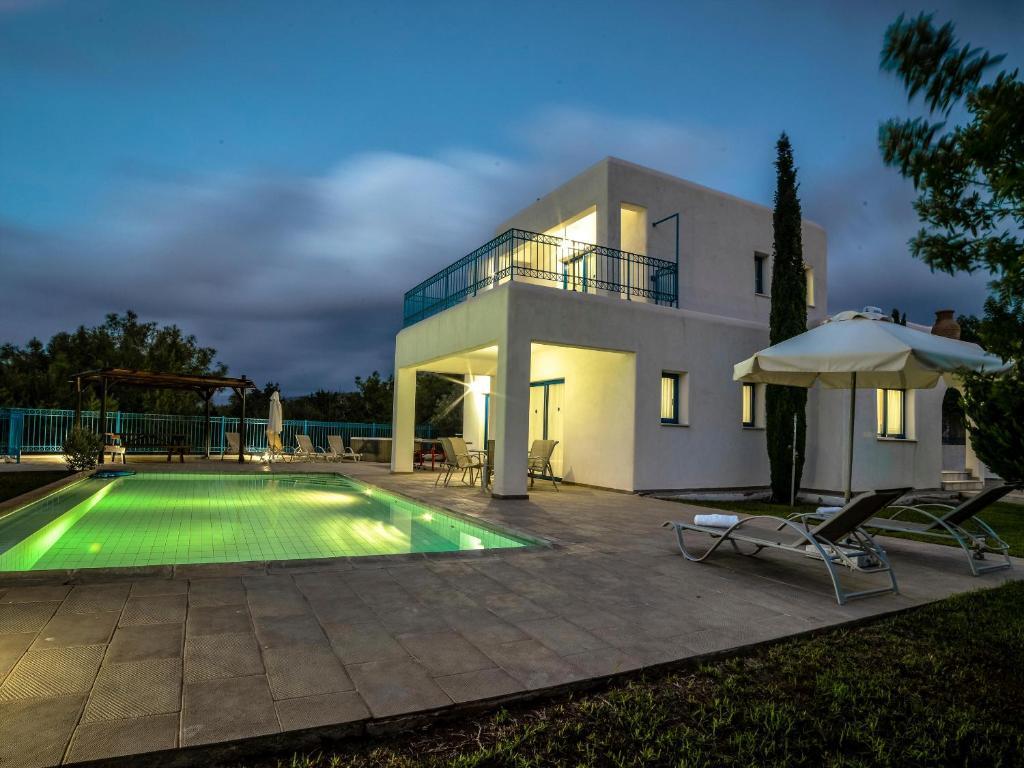 Пейя: Azzurro Holiday Villa Aphrodite By Sanders