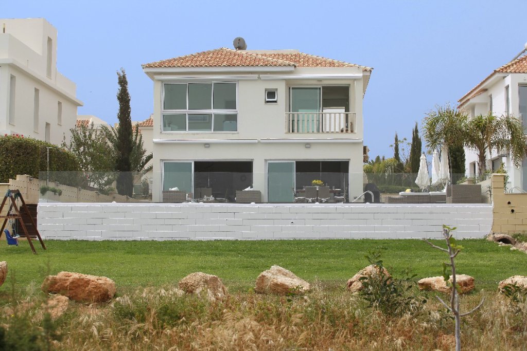 Протарас: 5 Br Villa - Leonies' By The Sea - Chg 8913