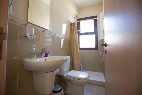 Айя-Напа: Picture This, Enjoying Your Holiday in a Luxury 5 Star Villa in Sotira, for Less Than a Hotel, Sotira Villa 1203