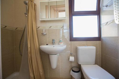 Айя-Напа: Picture This, Enjoying Your Holiday in a Luxury 5 Star Villa in Sotira, for Less Than a Hotel, Sotira Villa 1203