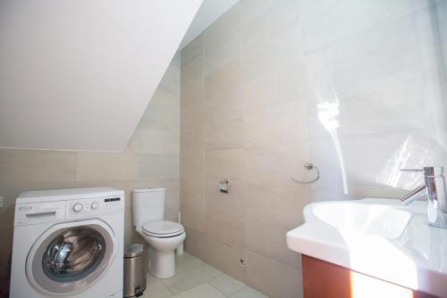 Паралимни: Imagine Your Family Renting a Luxury Holiday Villa Close To Paralimni’S Main Attractions, Paralimni Villa 1221