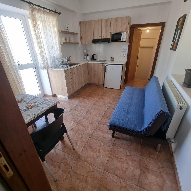 Стени: Potamos Private Suites (Adults Only)