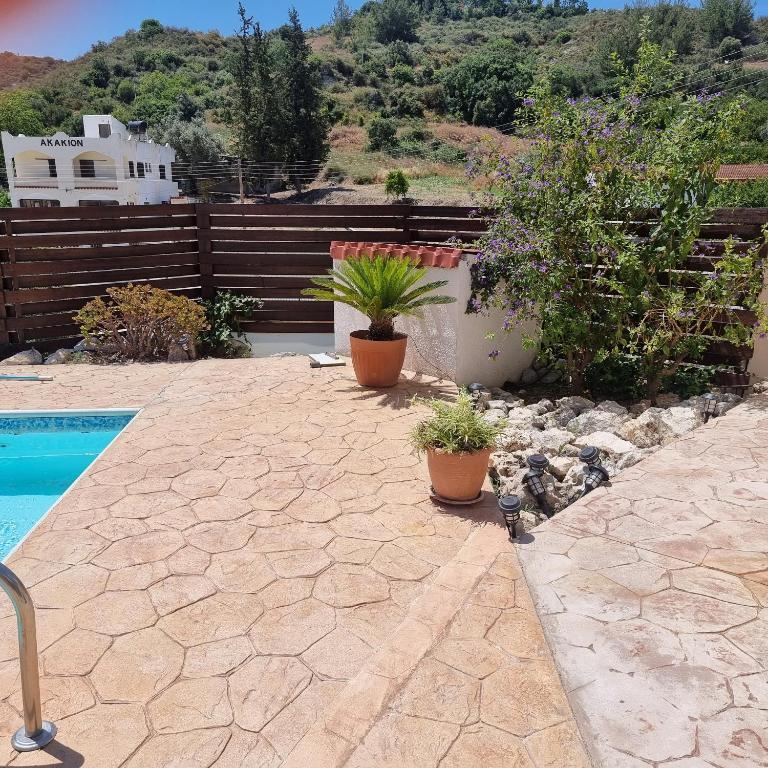 Стени: Potamos Private Suites (Adults Only)