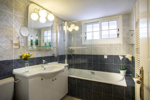 Сотира: You Have Found The Perfect 5 Star Villa Ayia Napa Villa 02