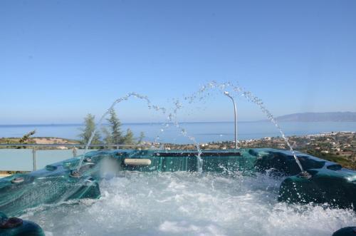 Полис Хрисохус: Imagine Your Family Renting a Luxury Holiday Villa Close to Latchi s Main Attractions Latchi Villa 1264