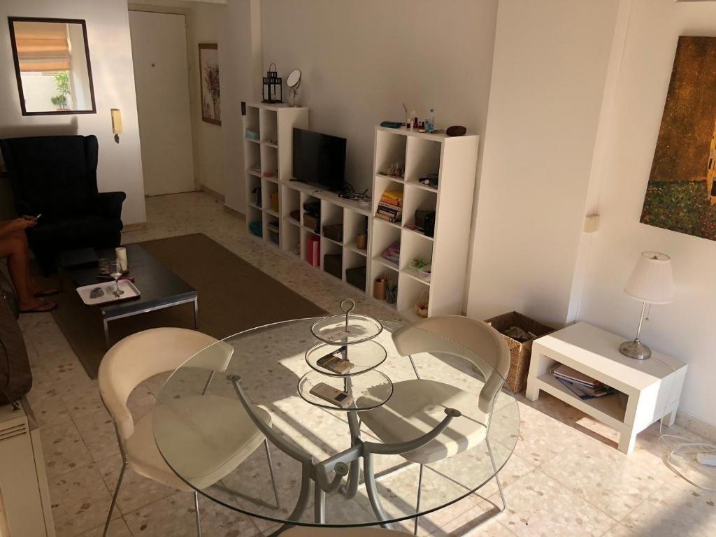 Никосия: Renovated 2 bedroom flat, Ay. Andreas, Nicosia