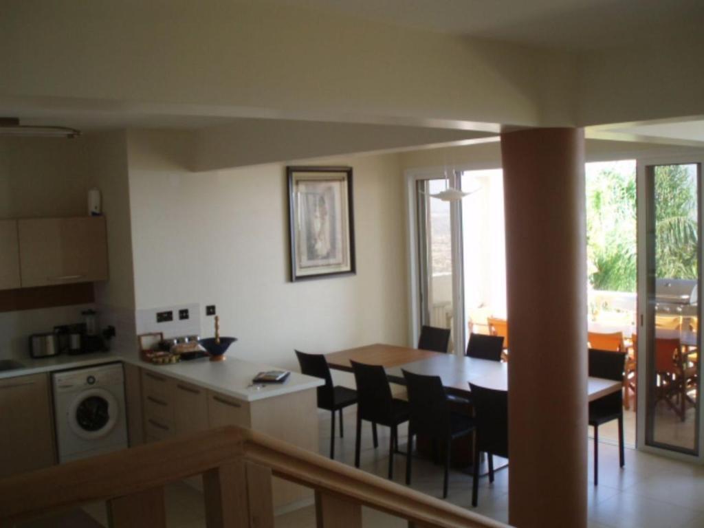 Пейя: Sun Set Suite Villa