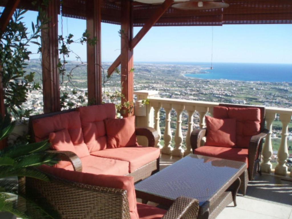 Пейя: Sun Set Suite Villa