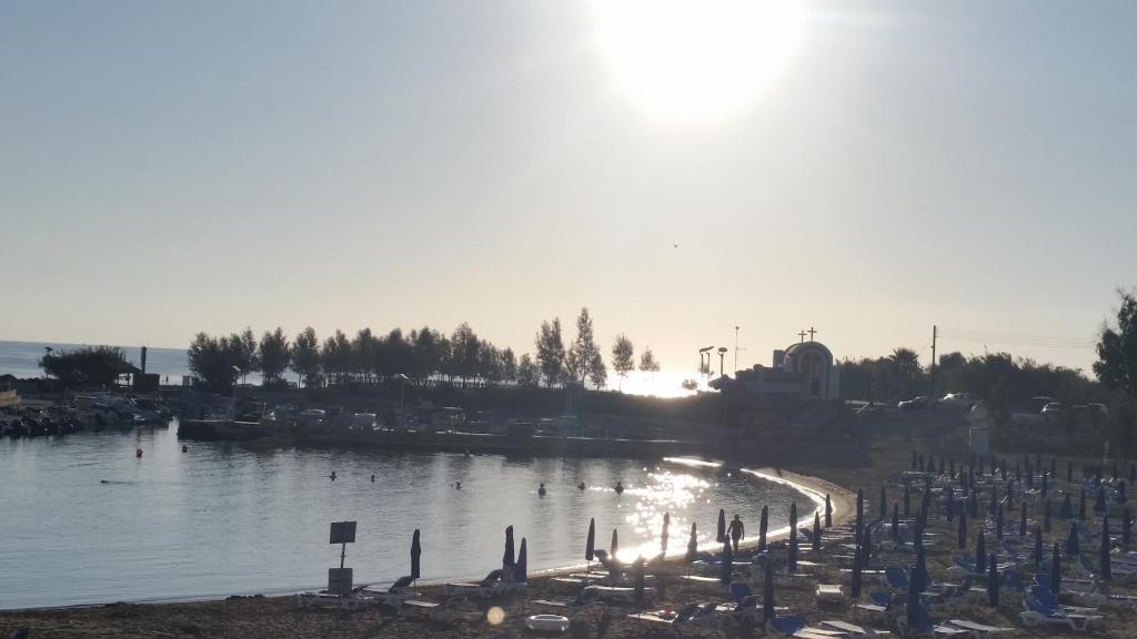 Паралимни: Tranquil Kyklades BC6, WALK to BEACH