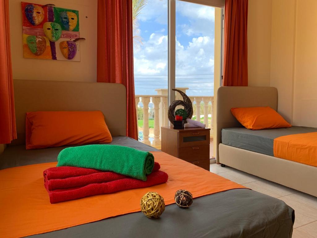 Айя-Напа: Beach Villa Roula 4 Bedroom in Ayia Napa