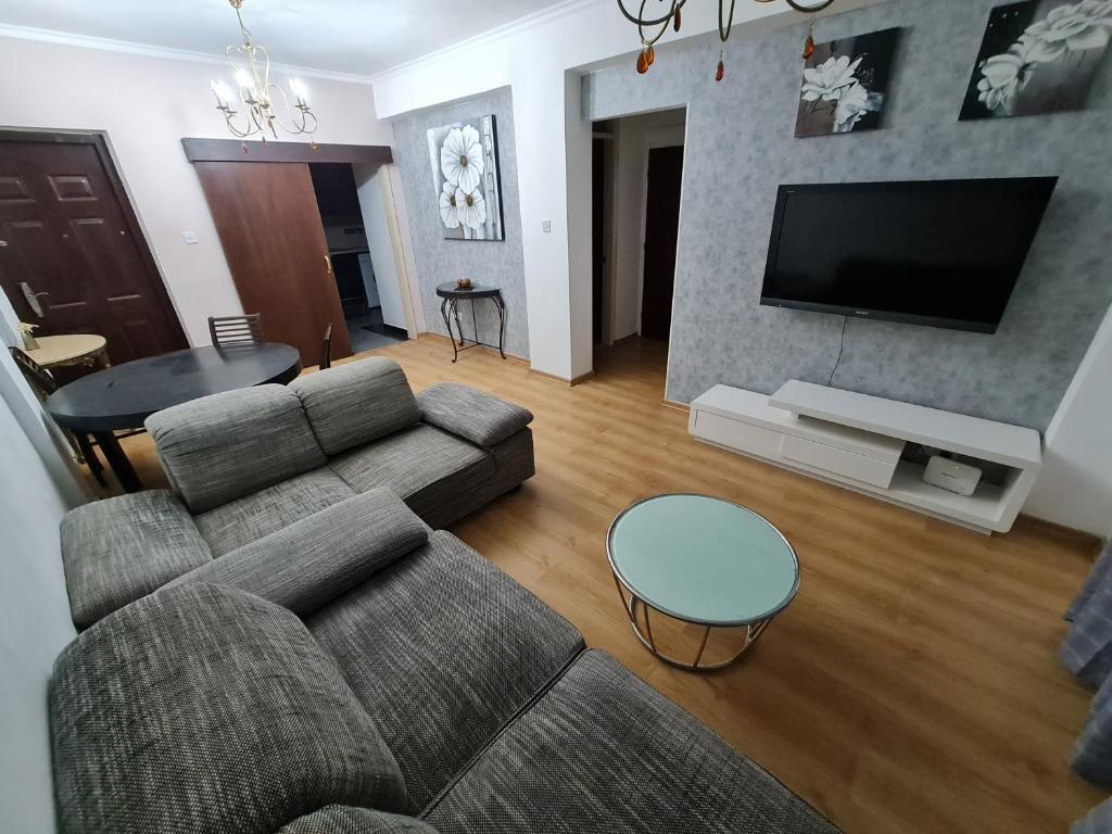 Лимассол: 2Bd Sea View Flat