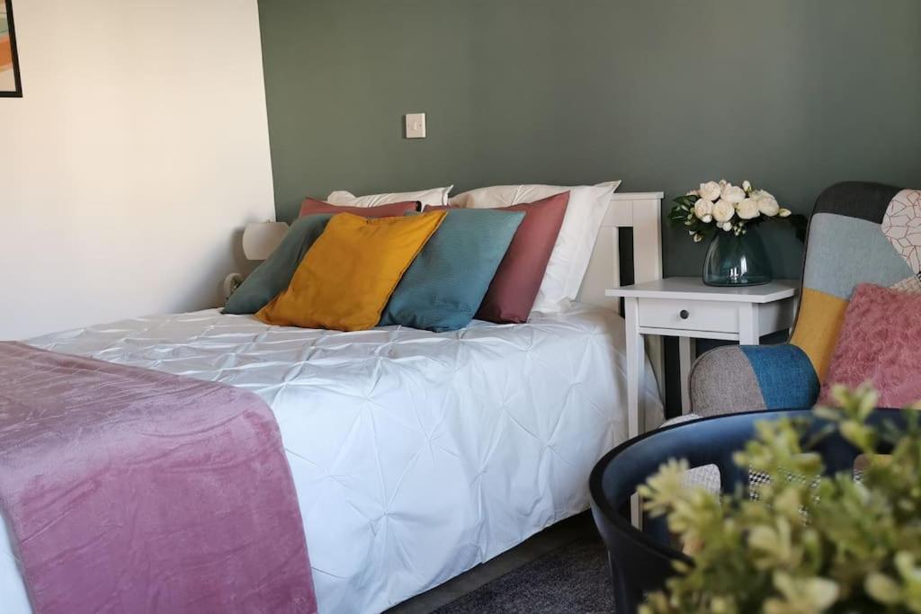 Лимассол: Pretty and quiet studio, with wifi and parking