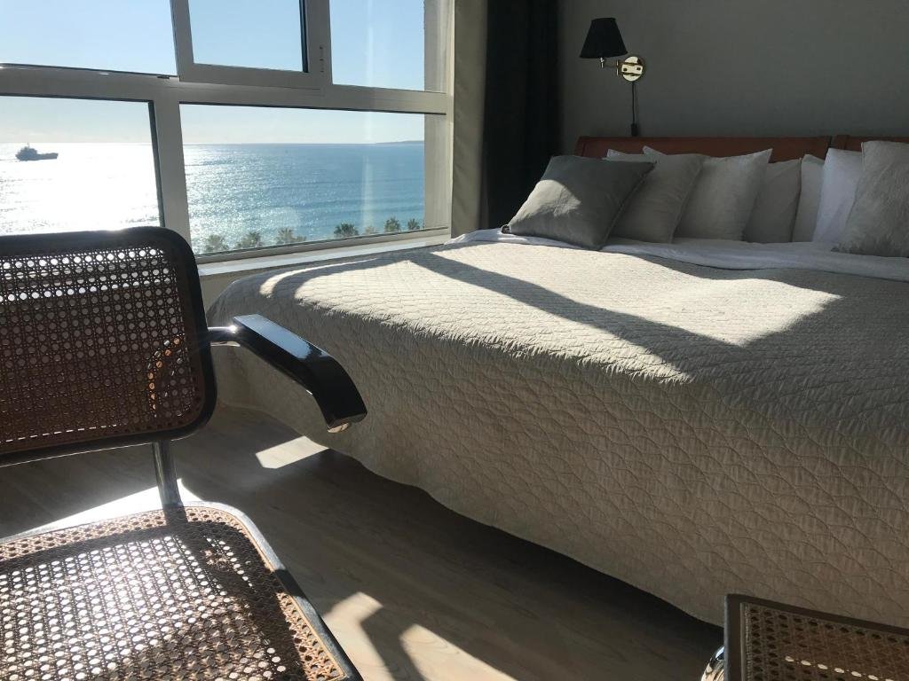 A City-Center Seaview Penthouse at Oceanic (Adults Only) — фото 3